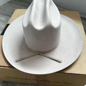 Gigi pip Ezra Western hat - ivory